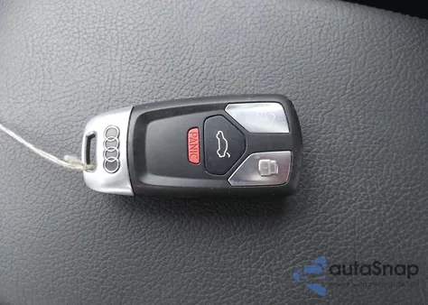 2017 Audi A4 2.0T Premium z USA, uszkodzony, nr VIN WAUANAF4XHN038871